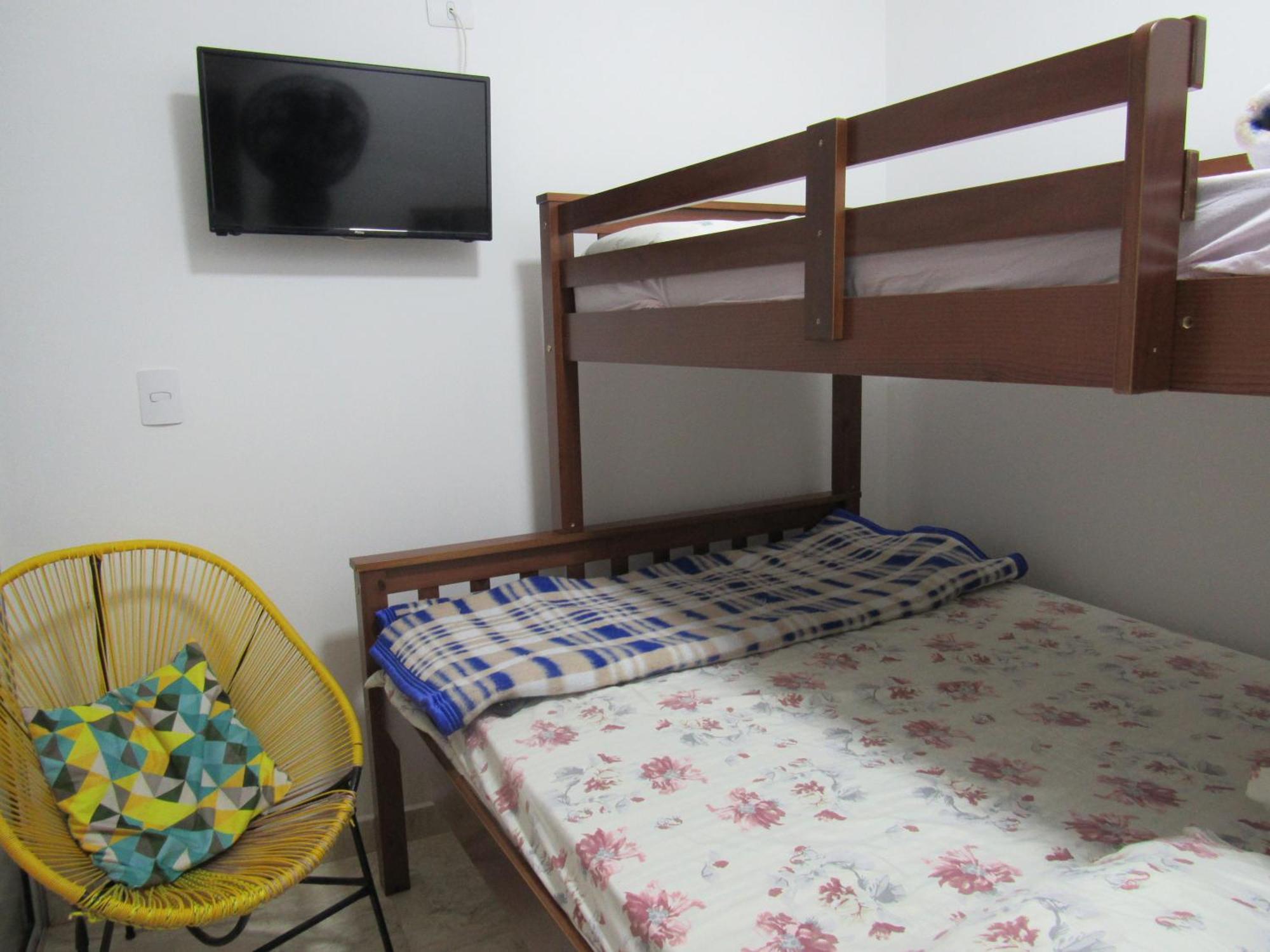 Vitoria Hostel 과룰류스 외부 사진