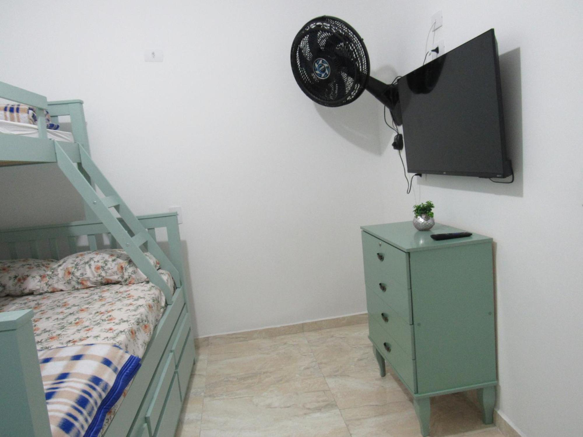 Vitoria Hostel 과룰류스 외부 사진