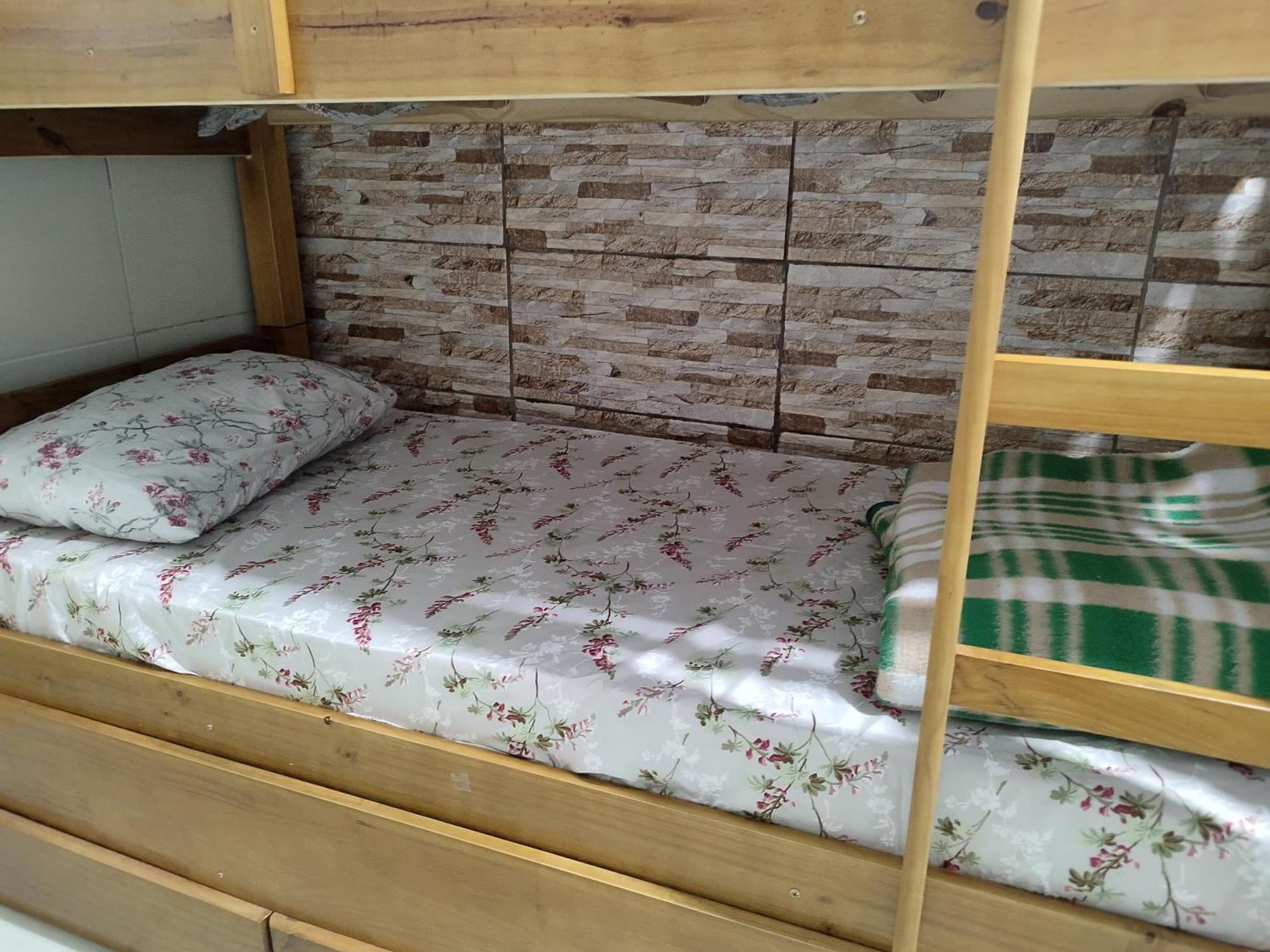 Vitoria Hostel 과룰류스 외부 사진